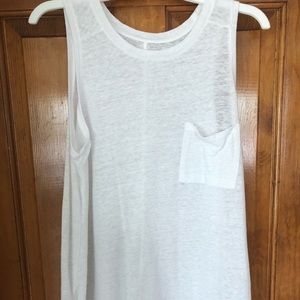 OLD NAVY TANK SIZE LARGE EUC